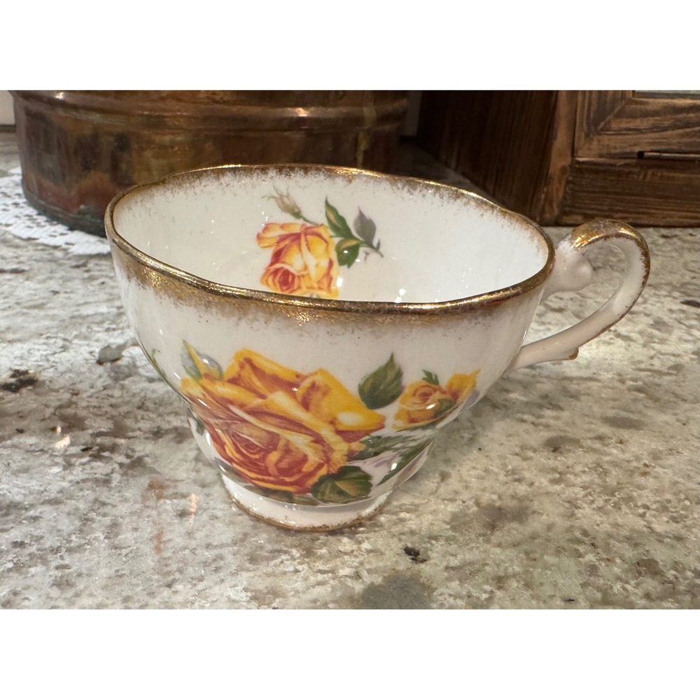 Royal Standard Romany Rose Teacup Fine Bone China England Yellow Floral Gold Rim